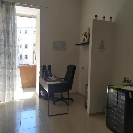 Napul'e Frühstückspension Neapel