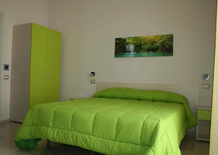 Napul'e 4* Νάπολη