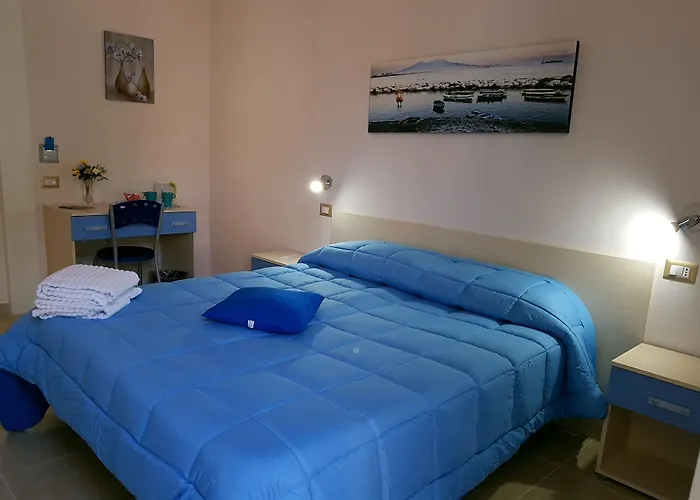 Napul'e 4* Νάπολη