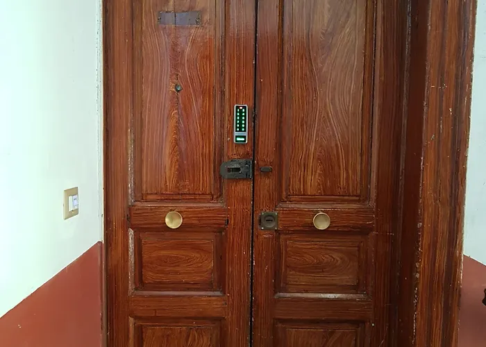 Napul'e 4* Νάπολη