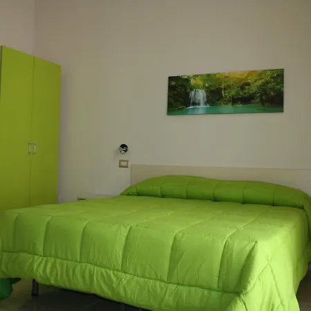 Napul'e 4* Naples