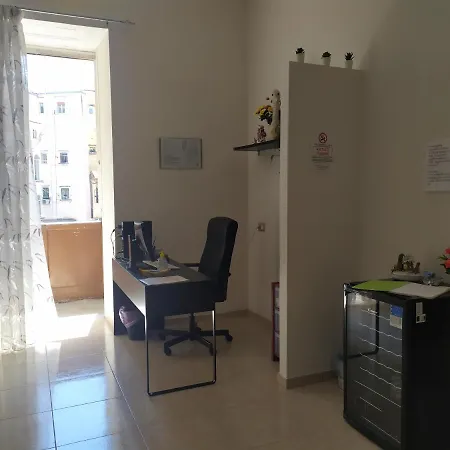 Napul'e 4* Naples
